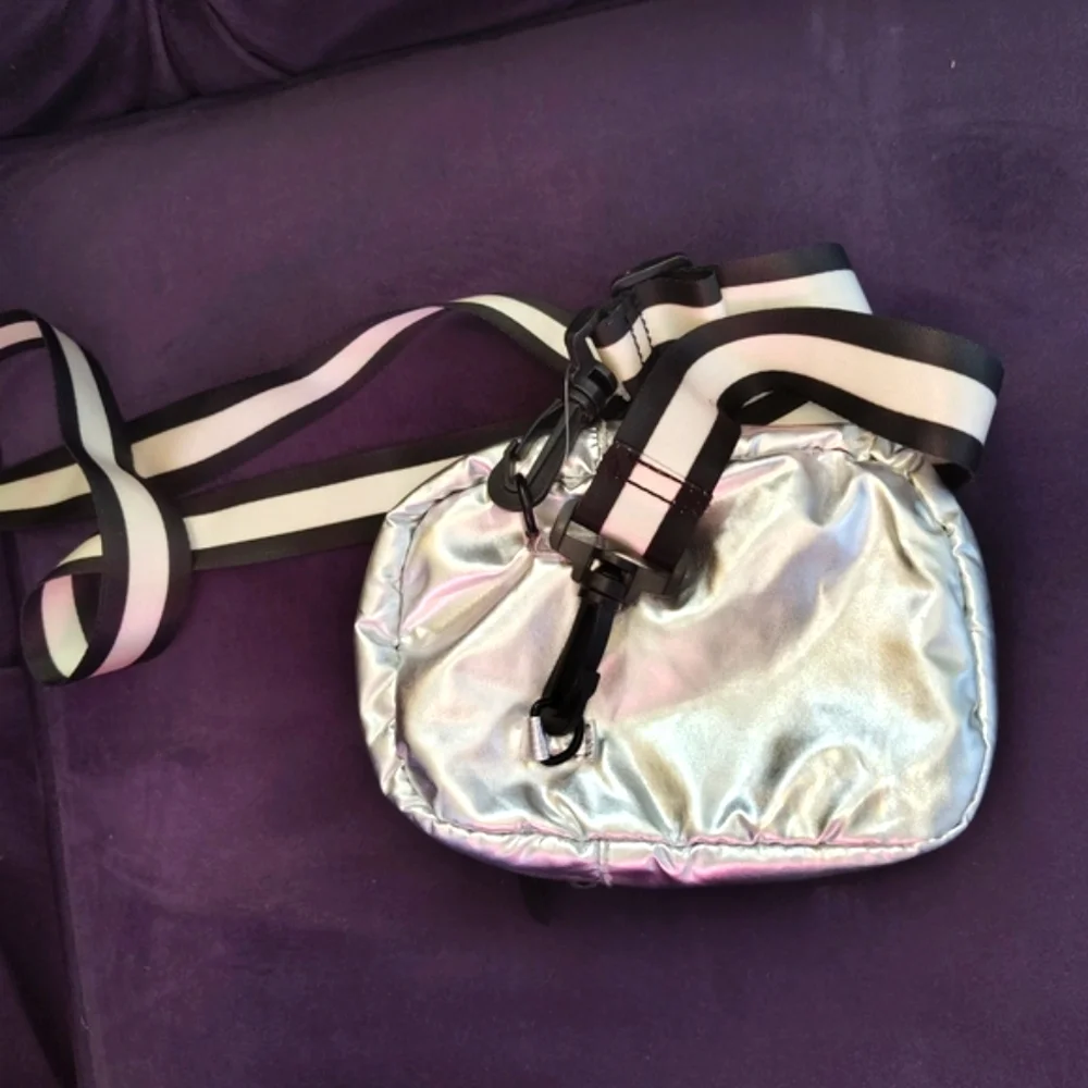 🆕Nobo Iridescent Mini Camera bag Crossbody NWT